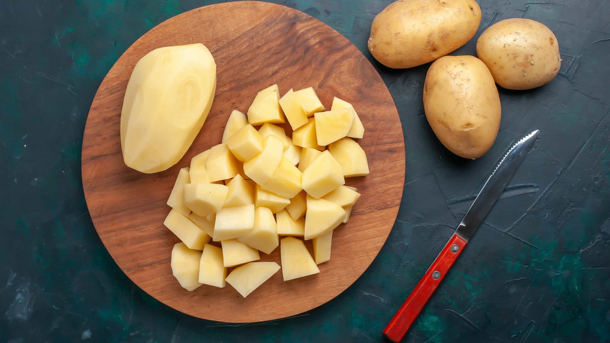 Zapomeňte na smažené brambory! Tento pokrm je novým králem levných večeří i v českých domácnostech