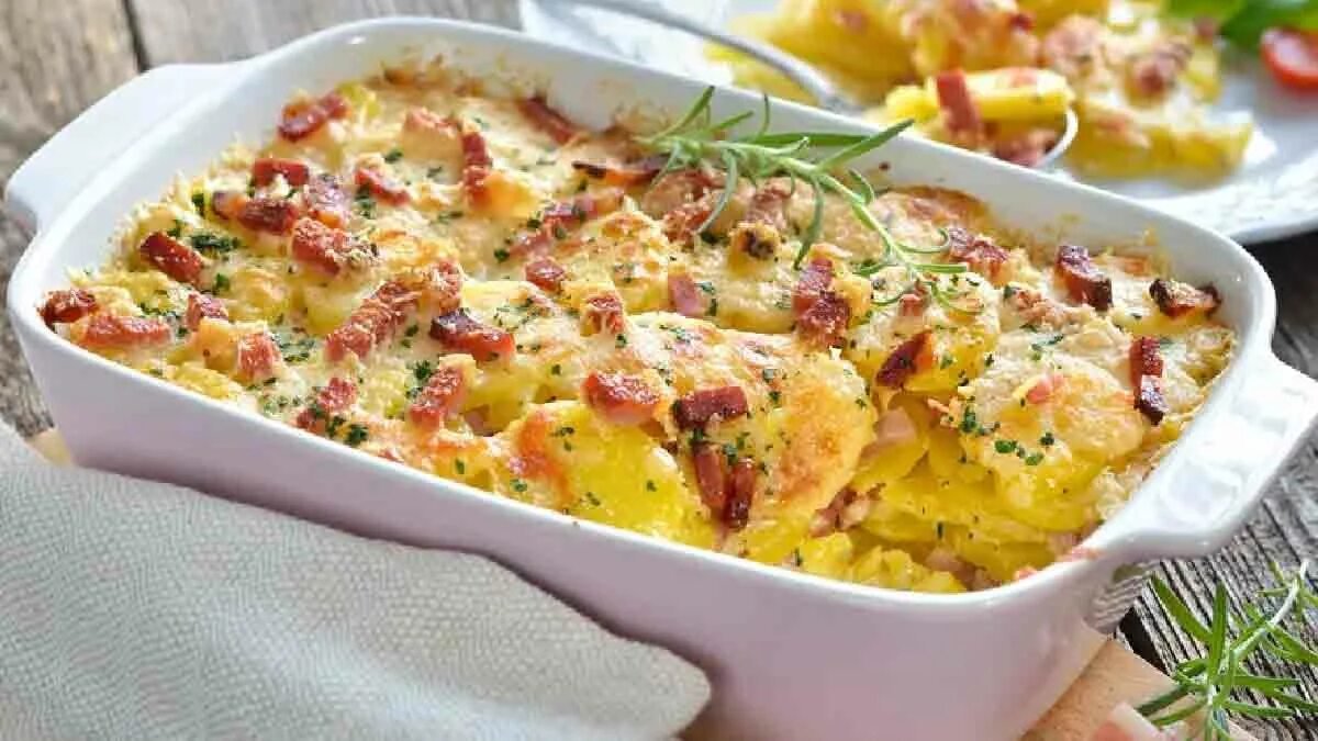 Zapomeňte na smažené brambory! Tento pokrm je novým králem levných večeří i v českých domácnostech