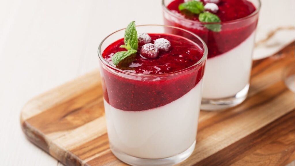 Brusinková panna cotta recept s českým kontextem
