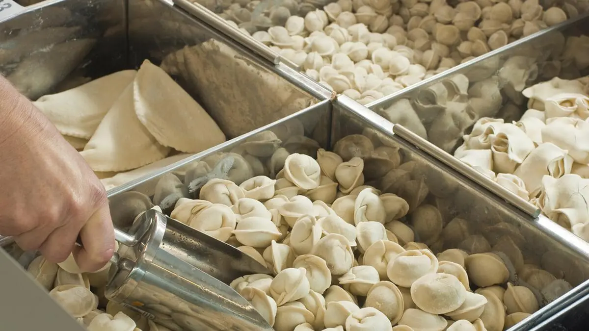 Není nutné čekat, až se voda začne vařit: zkušení kuchaři prozrazují nejlepší moment, kdy dát knedlíčky do hrnce